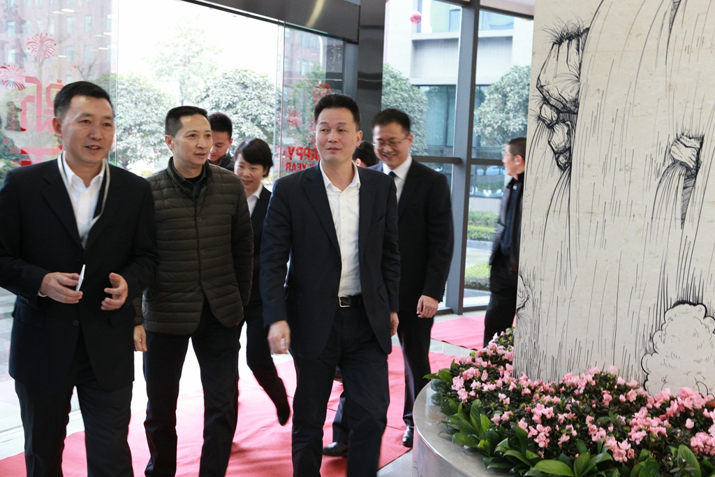 武侯區(qū)副區(qū)長林金輝一行到亞中醫(yī)療進(jìn)行節(jié)前安全生產(chǎn)走訪檢查